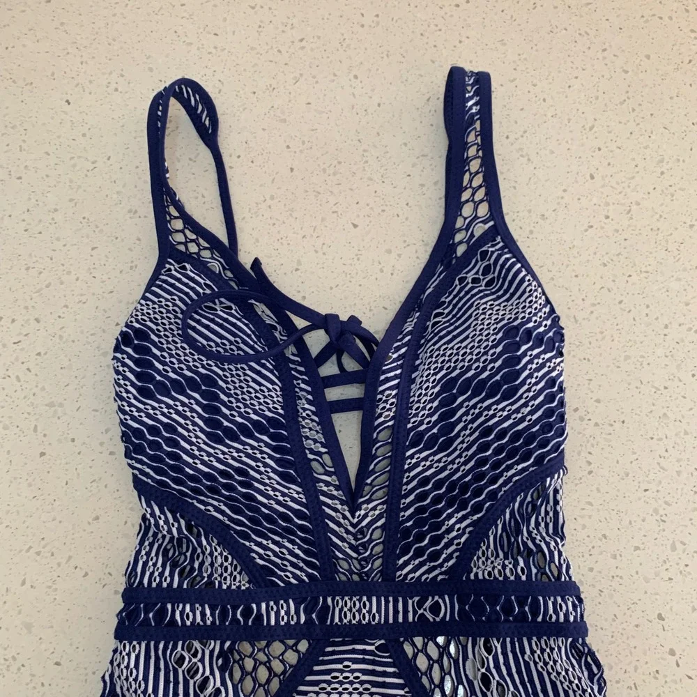 BECCA Navy White Crochet Lace Up One Piece Swimsuit Monokini XS/XP